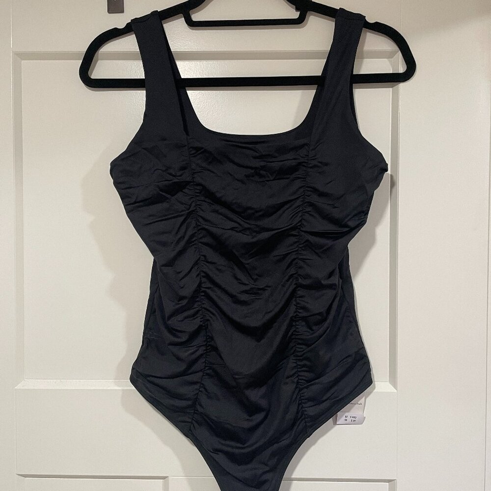 Brand new Abercrombie rouched tank body suit, Med